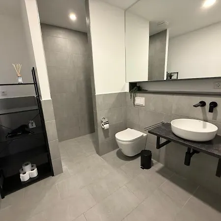 Unit 3 Appartement *